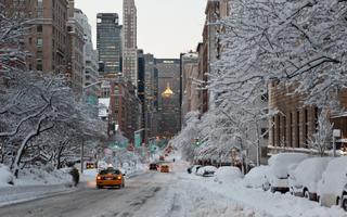 City in winter syot layar 3
