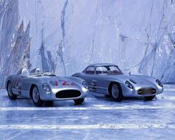 Игра пазл с Mercedes 300 SLR скриншот 3