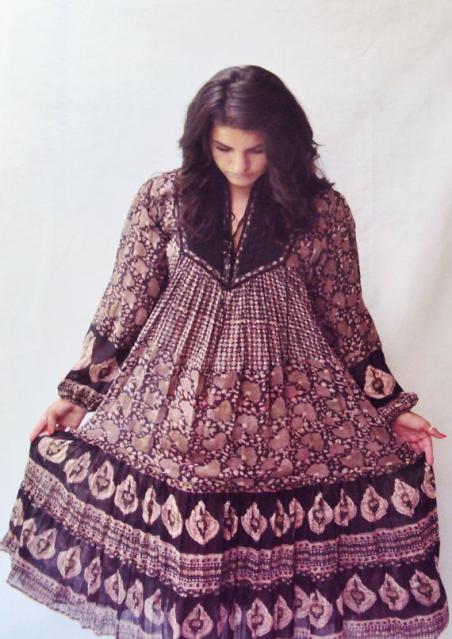 Pakistani Pregnancy Dresses APK for Android Download