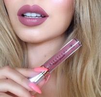 پوستر Lip Makeup