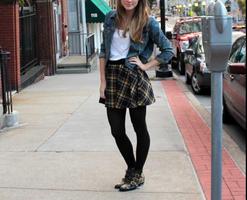 Plaid Skirt Outfit Styles capture d'écran 2