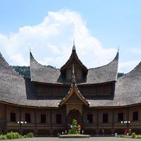 34 Rumah Adat Di Indonesia الملصق