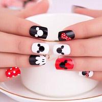 Female Nail Products پوسٹر