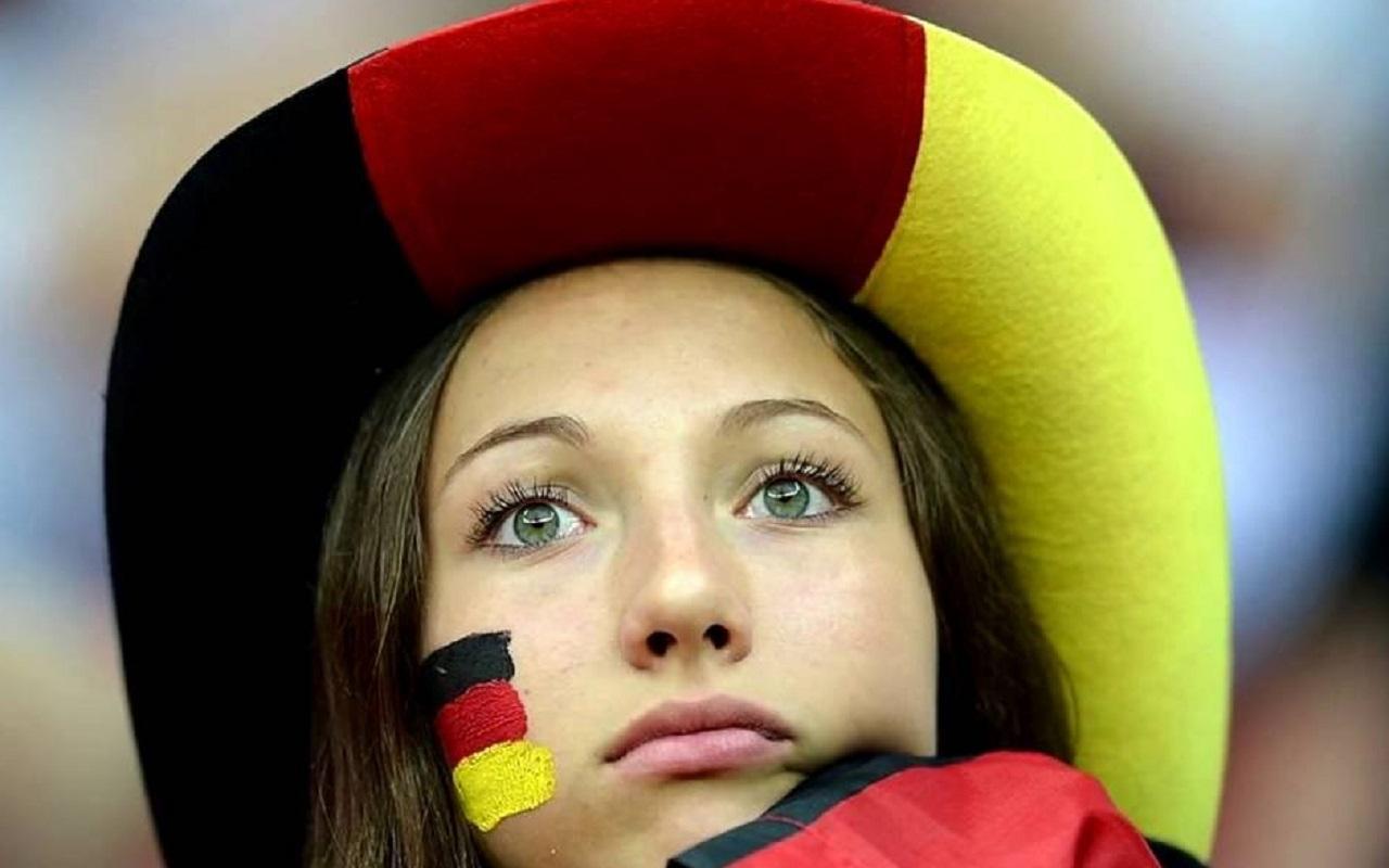 German Girl Wallpapers for Android APK Download