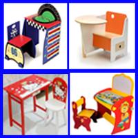 Cute Desk For Children পোস্টার