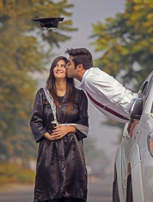 Couple Photo Poses Pre Wedding Couple Photoshoot For