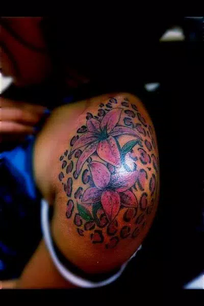 Sexiest Female Shoulder Tattoo APK for Android Download Sexiest Female Shoulder Tattoo APK for Android Download