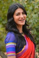 Shruti Haasan HD Wallpapers স্ক্রিনশট 1