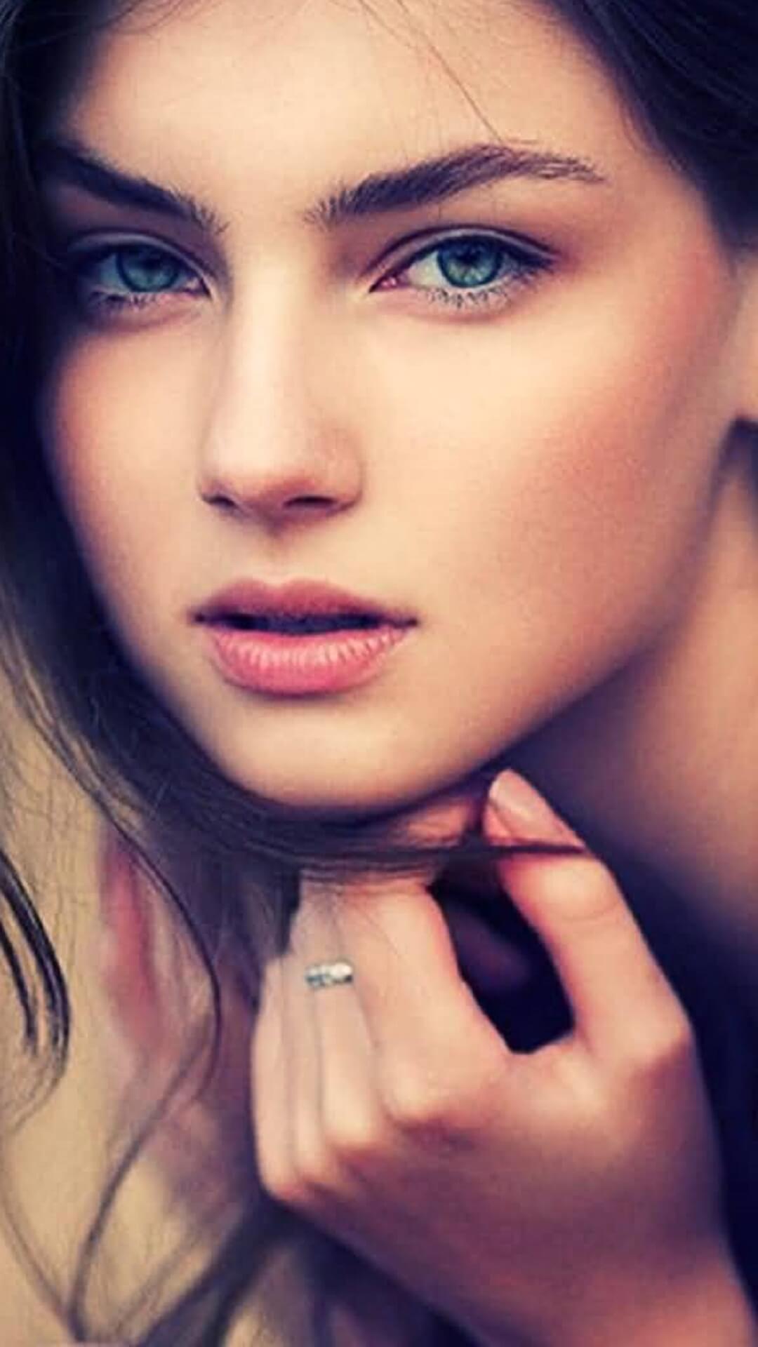 Hot Girls Wallpapers HD APK for Android Download