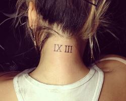 Tatuajes para mujeres imagenes โปสเตอร์