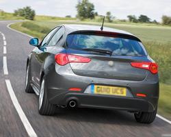 برنامه‌نما Wallpapers Alfa RomeoGiulietta عکس از صفحه