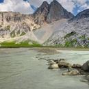 Rocks and river APK