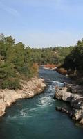 پوستر River goes into the distance