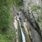 Very beautiful waterfall Zeichen