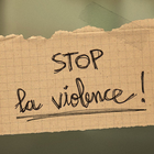 Stop la violence ! - MAE Zeichen