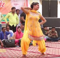 Sapna choudhary dance video download 2017 screenshot 1