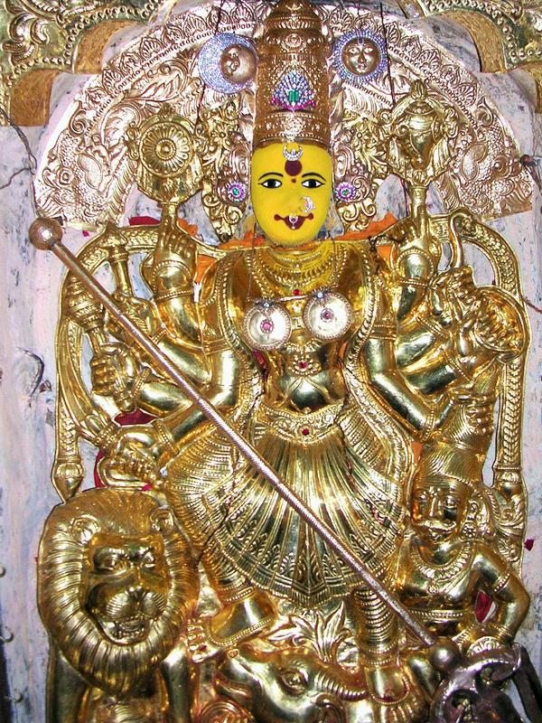 durga kanaka vijayawada temple devi sri goddess amma maa kavacha varu swarna bala sundari tripura india lord celebrations dussehra kavacham