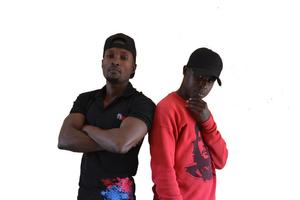 Watu weusi الملصق
