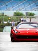 HD Wallpaper - Ferrari скриншот 1
