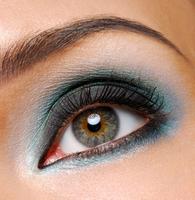برنامه‌نما Eye Makeup Ideas عکس از صفحه