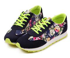 Women Floral Shoes โปสเตอร์