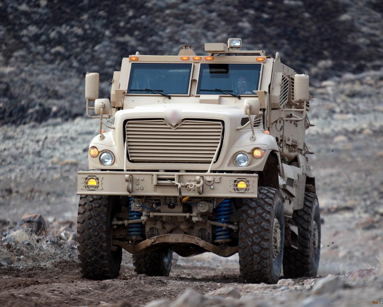 International MAXXPRO бронетранспортер