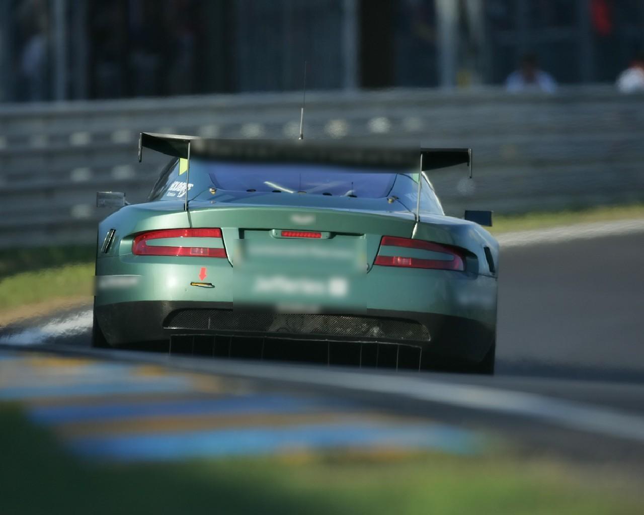 Aston Martin dbr9