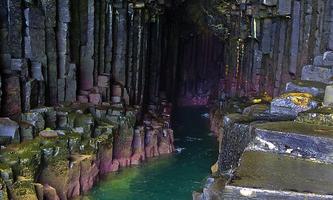 Escape From Fingal Cave screenshot 1