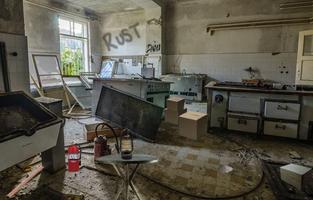 Abandoned Factory Escape 13 截图 3