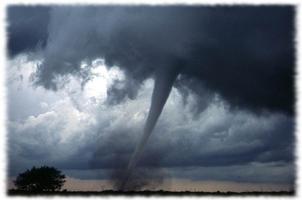 Tornadoes Wallpaper Pics स्क्रीनशॉट 2