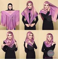 Style Hijab Segi Empat Affiche
