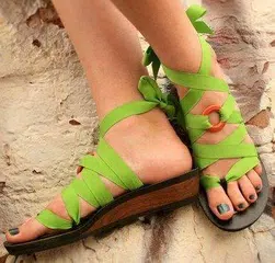 Women Sandals Design APK download