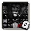 ”Lion in Costume Keyboard Theme