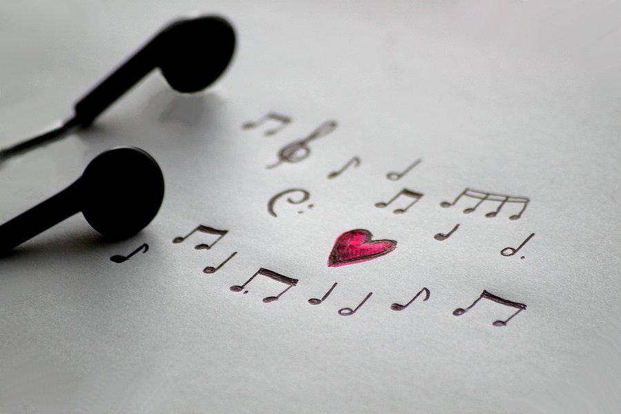 Я тебя искал musica. Song. Влюблённые СЛУШАЮТ музыку. Songs image. Music about Love.