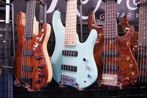 Bass Guitar Wallpapers (Free) 截图 1