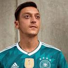Mesut Özil ikona