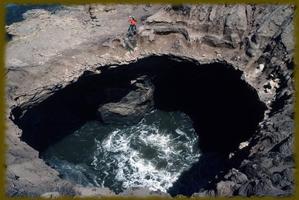 Underwater Caves wallpaper ảnh chụp màn hình 1