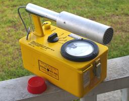 Geiger counter syot layar 1