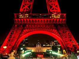 Eiffel Tower Wallpapers 截图 1