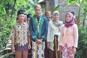 SUS Wedding & Rias Pengantin الملصق