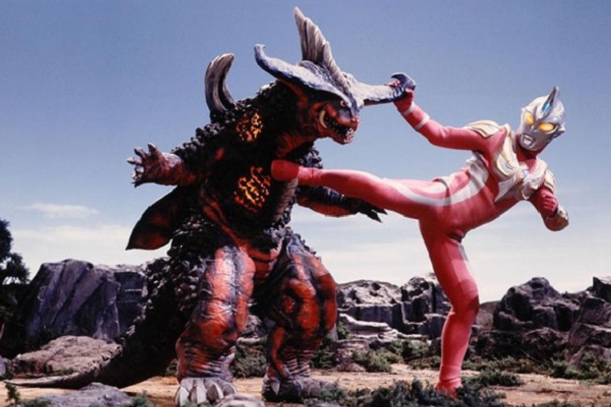  tercepat download lebih baik dalam perangkat android dengan memiliki fitur jeda dan melan Ultraman Fighting Evolution 3 Apk Android