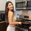 Tasty Girl APK
