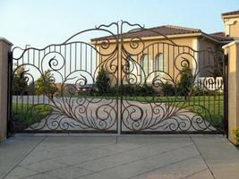 Modern Gates Design screenshot 2