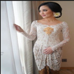 Modèle de mariage Kebaya