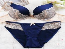 برنامه‌نما Fashion Bra & Panties عکس از صفحه