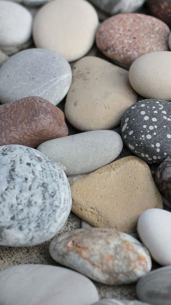 Friend stone. Морские камни. Камень галька. Камни морская галька. Красивые камушки.
