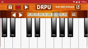 Digital Piano with Lessons ポスター