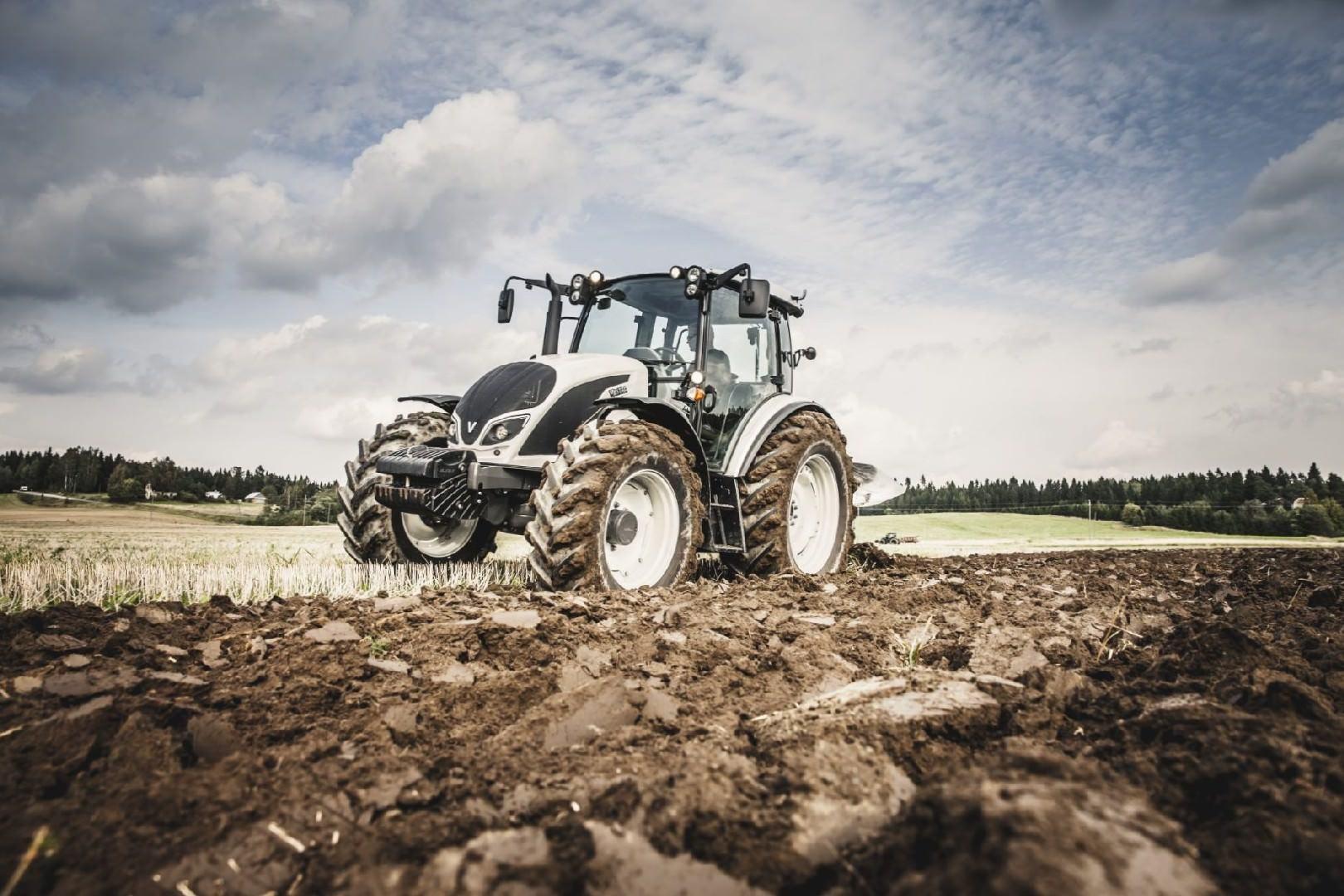 Valtra Tractor Wallpapers Tractors Wallpapers Apk For Android Download 