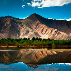 Mountains Wallpapers APK 下載