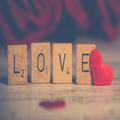 Love Quiz - who loves you ?